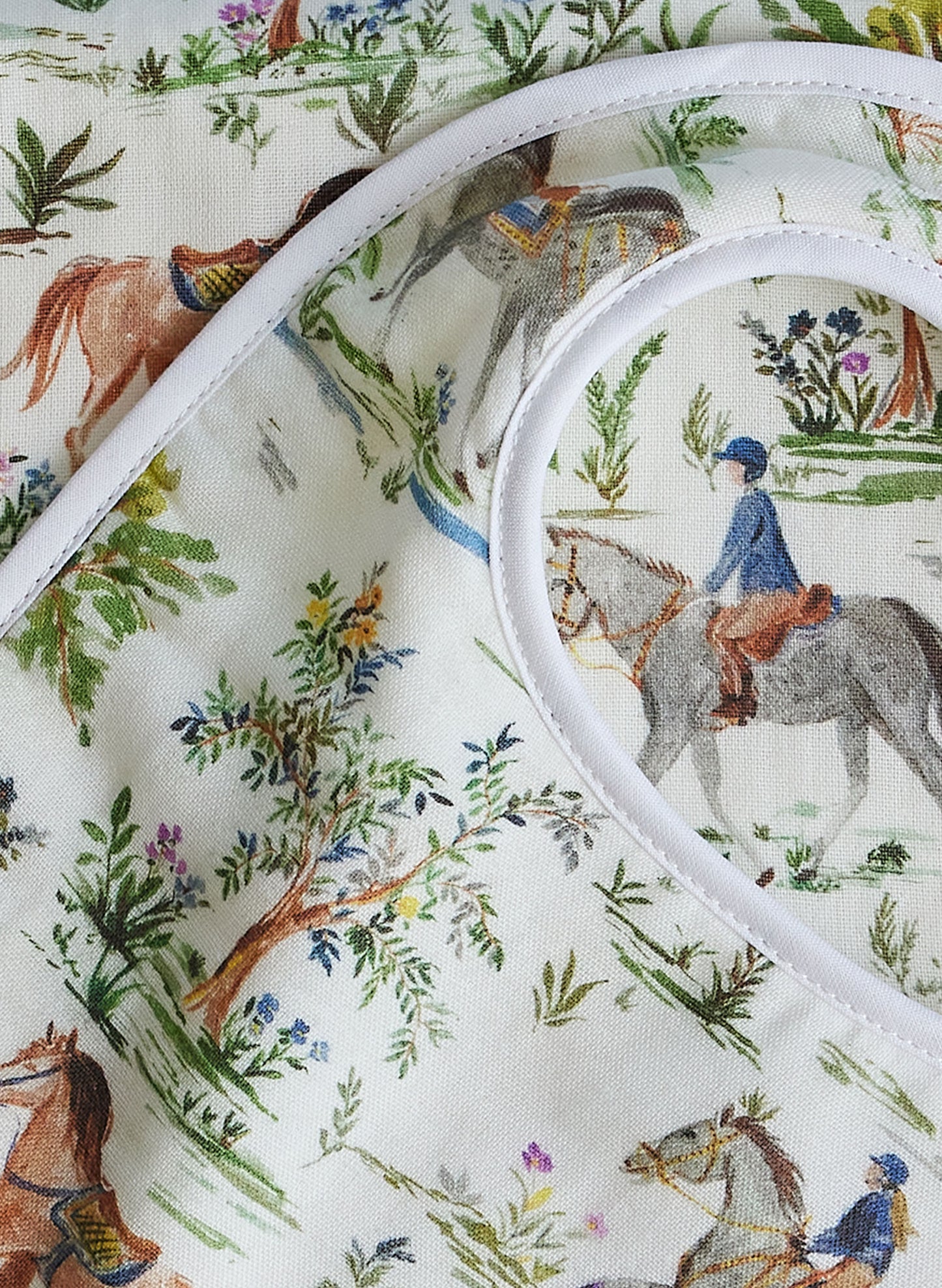 The Wonder Baby Basket with Blanket, Bib and Burp Cloth - Hunter Pace