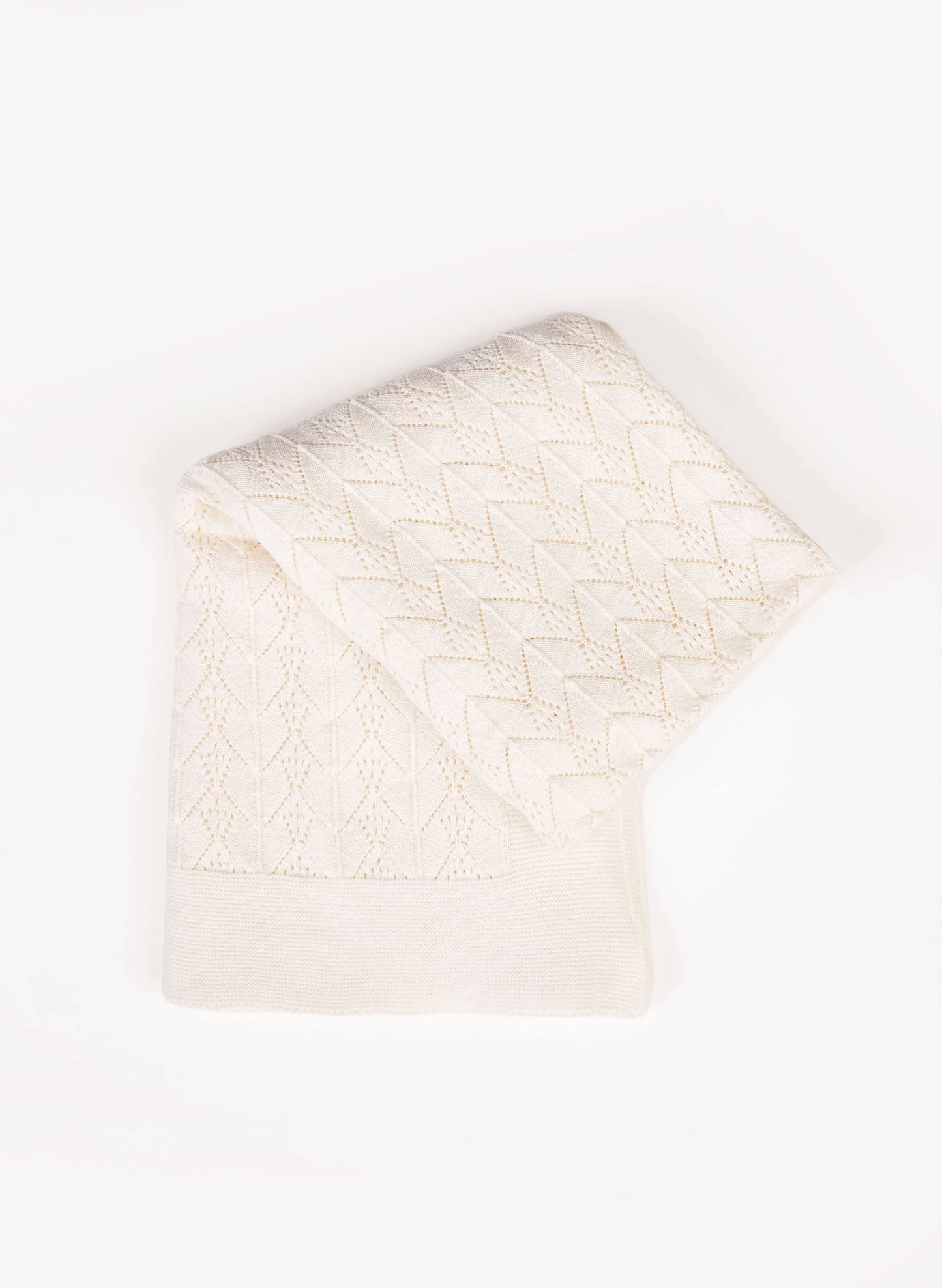 Wonder Baby Basket with Blanket, Bib and Burp Cloth - Hunter Pace