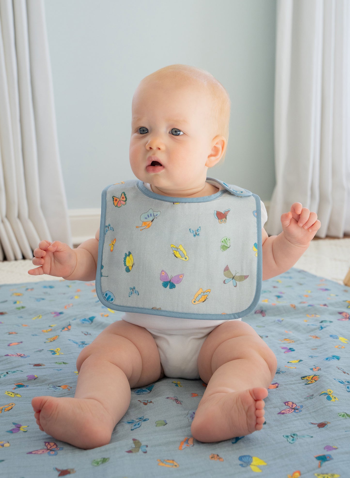 Tummytime Bib & Shawl Blanket Set - Blue Madame Butterfly