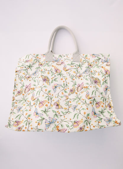 The Everywhere Tote in recycled cotton canvas by Timo & Violet